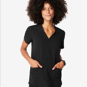 Figs 3 pocket scrub top
